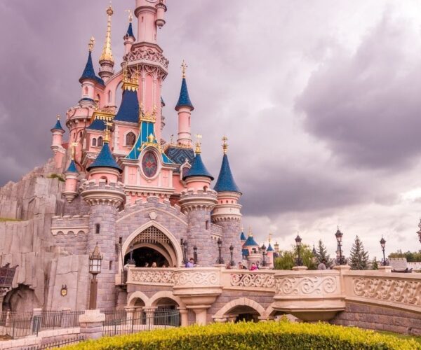Yarıyıl Tatilinde Paris Disneyland Gezisi